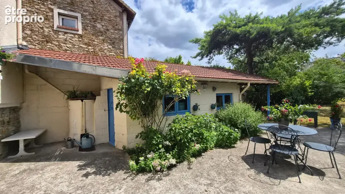 Viry Centre, T6, 116 m², sous sol, terrain 625 m², dépendance - photo 4
