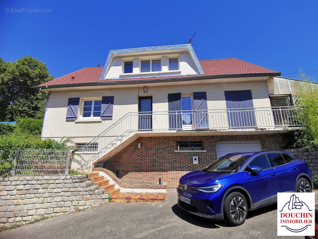 Maison à VAUCHELLES-LES-QUESNOY
