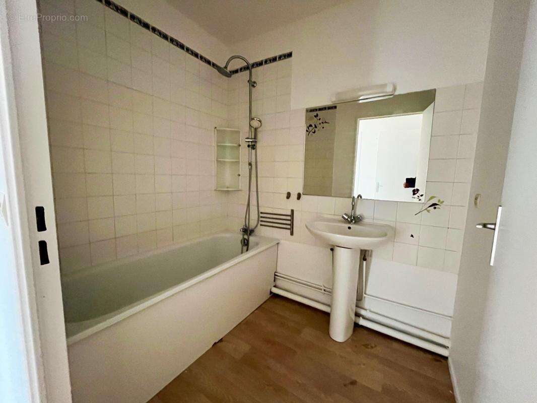 Appartement à SURESNES