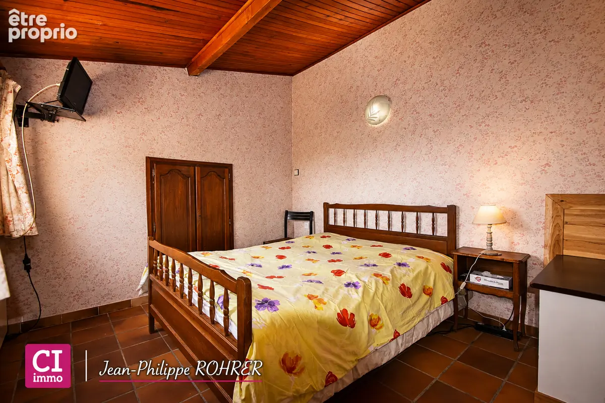 BESSE-SUR-ISSOLE  Maison de plain-pied avec piscine sur 1 780 m² de terrain - photo 7