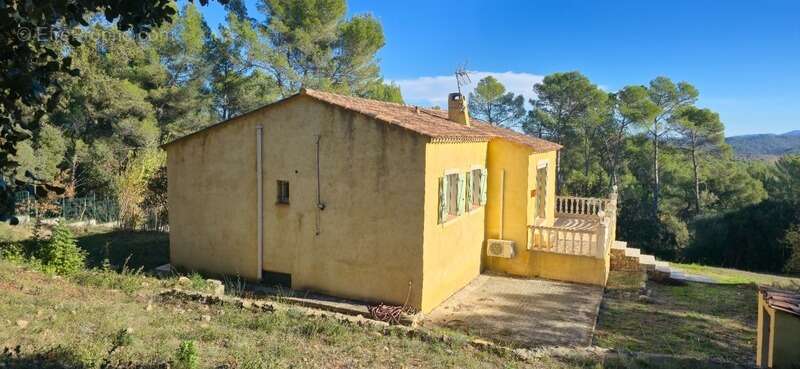 Maison à LE CANNET-DES-MAURES