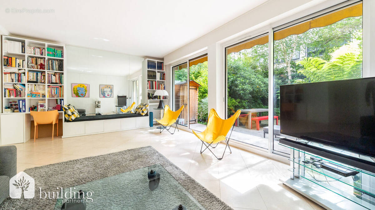 Appartement à NEUILLY-SUR-SEINE