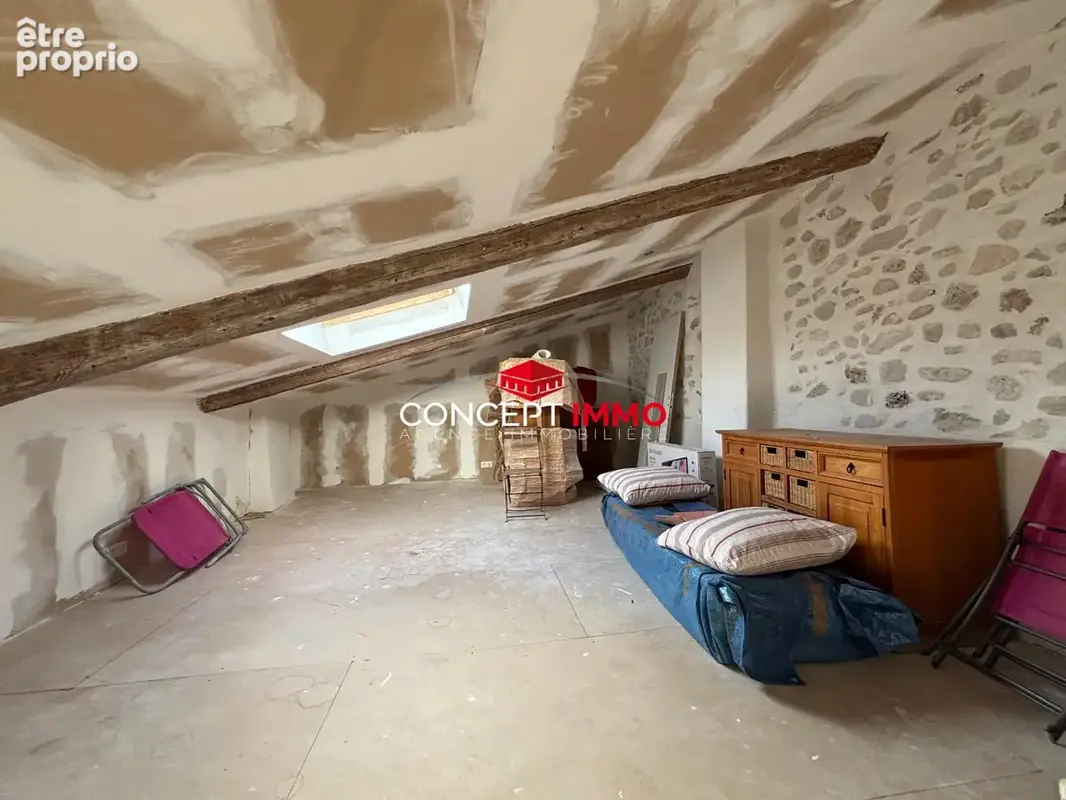 Maison de Village avec terrasse SOLLIES-TOUCAS parking à proximité - photo 10