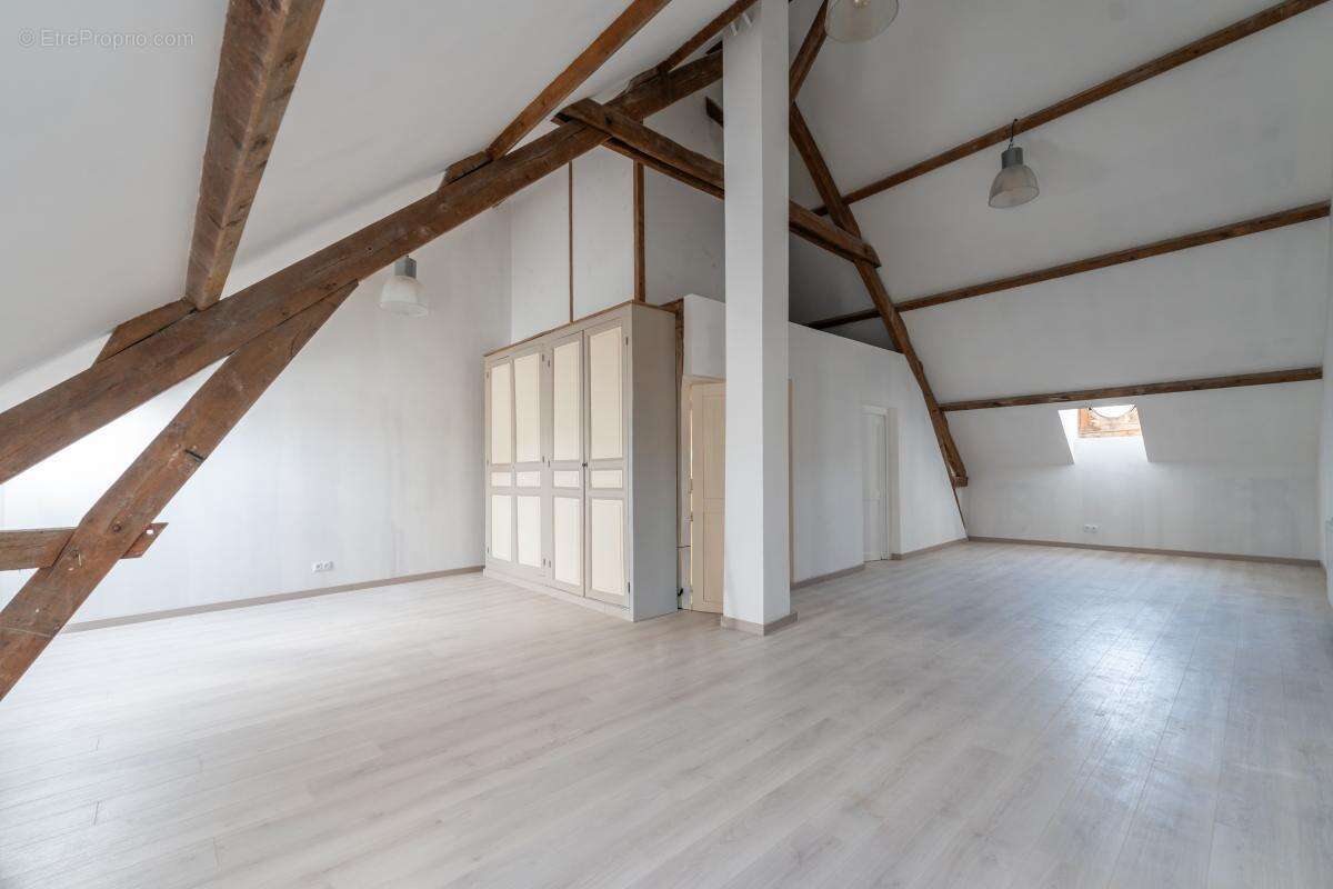 Maison 421 m² à Puiseaux  - photo 24
