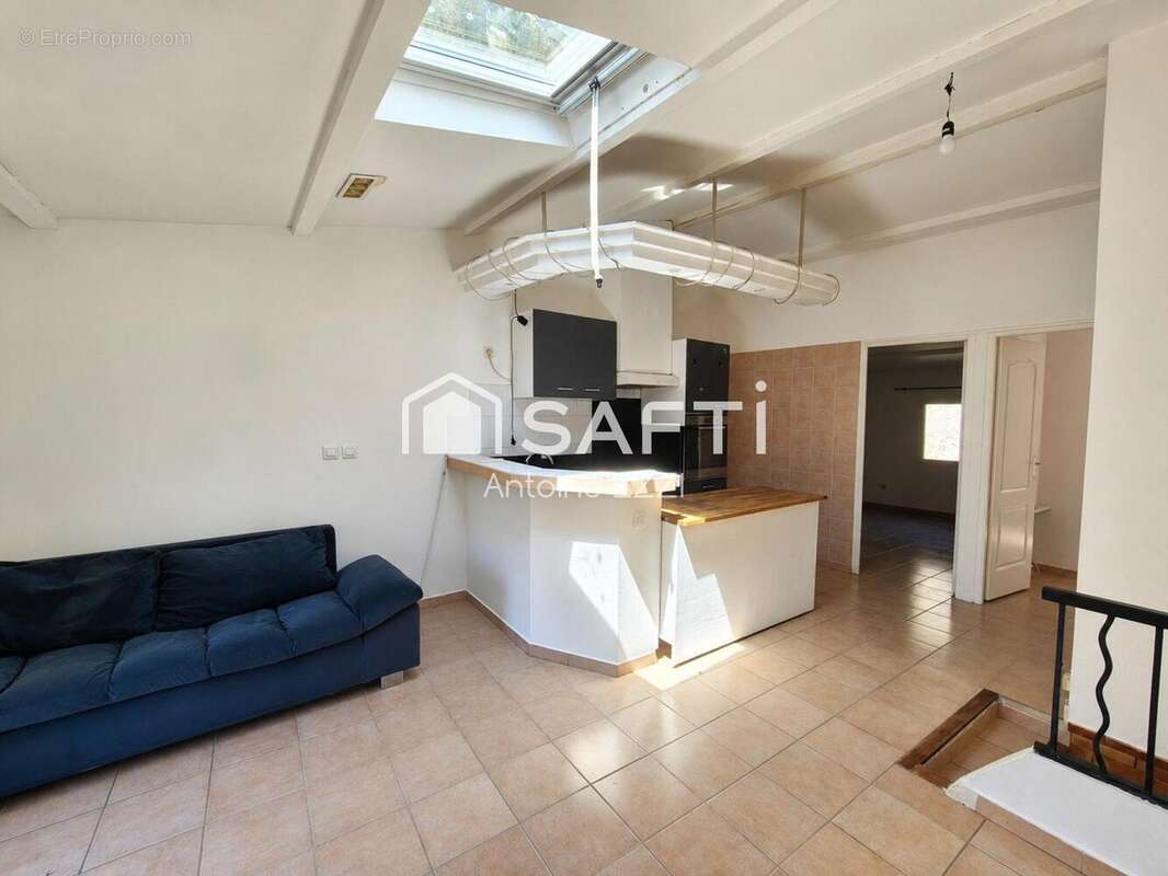 Photo 2 - Appartement à EYGUIERES
