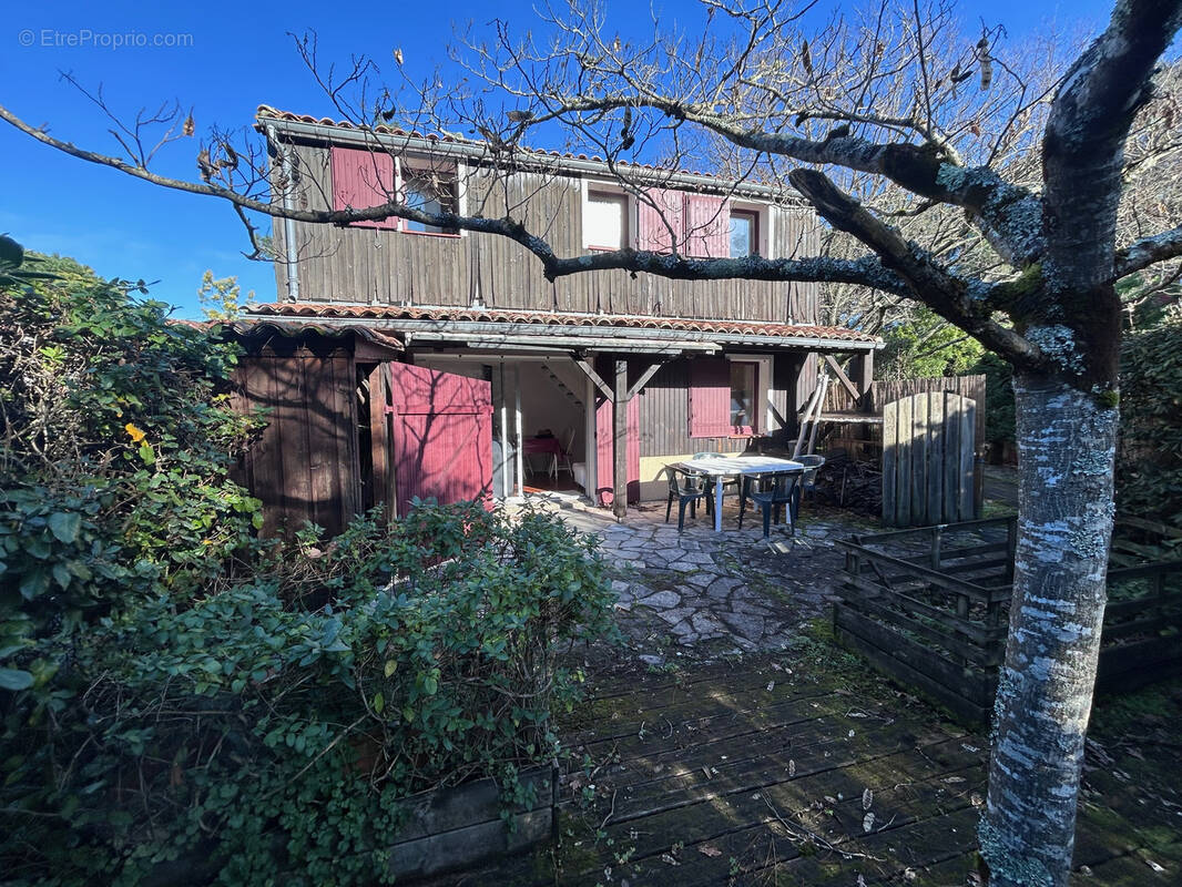 Maison à LACANAU
