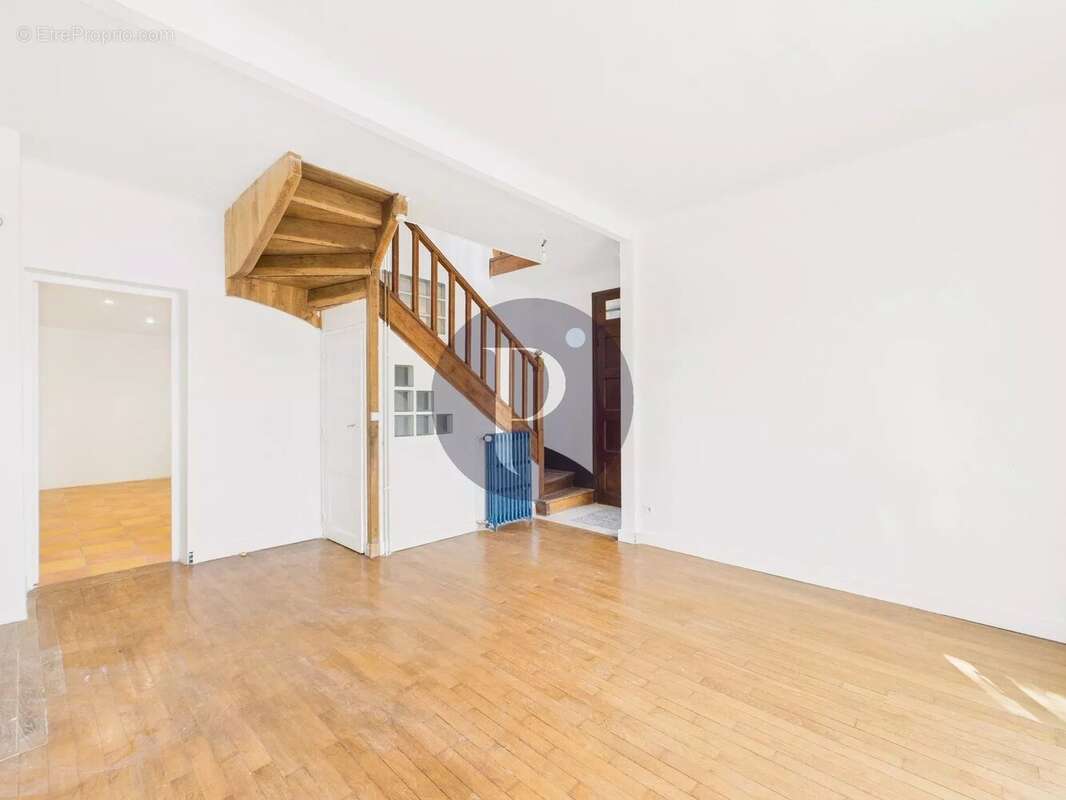 Maison à LE PLESSIS-ROBINSON