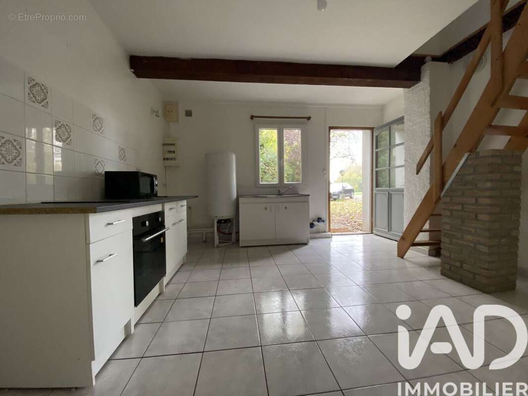 Appartement 140 m² à Lambres-Lez-Douai  - photo 5