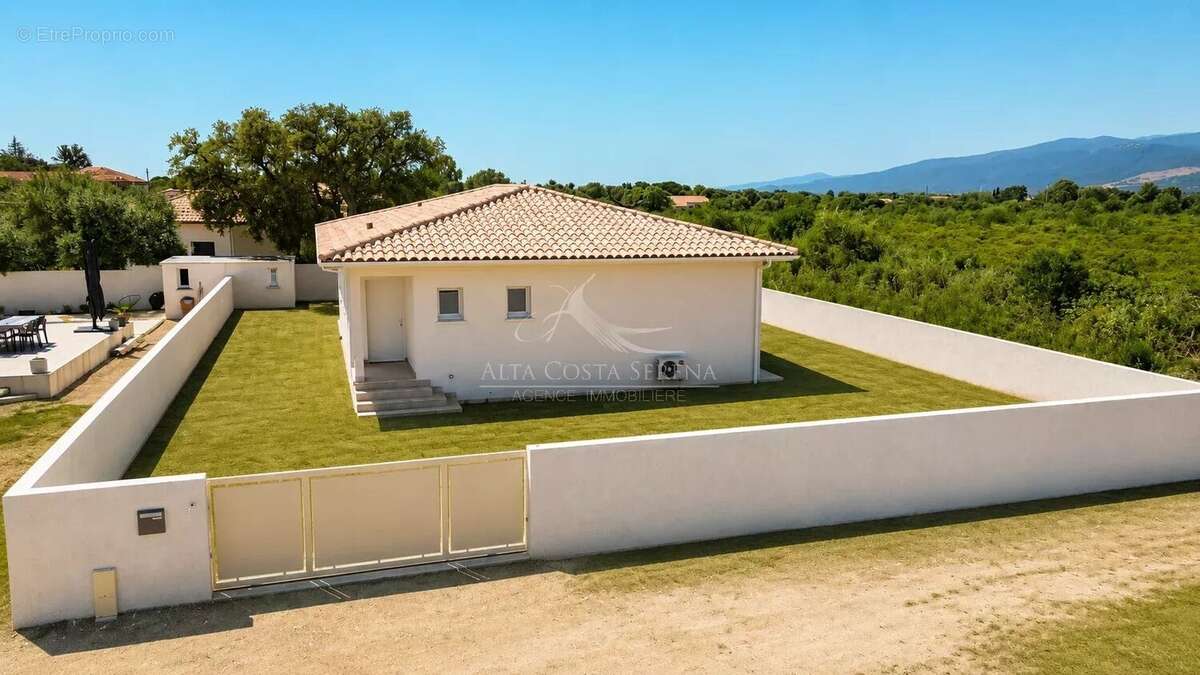 Villa T4 de 114 m² sur Ghisonaccia - photo 3