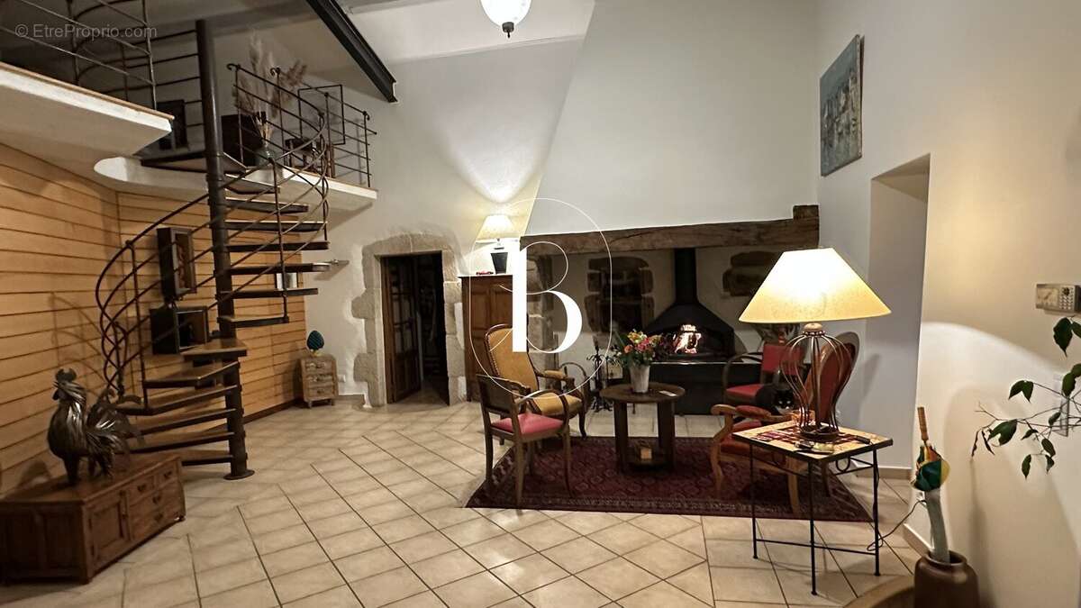 Maison à JOYEUSE