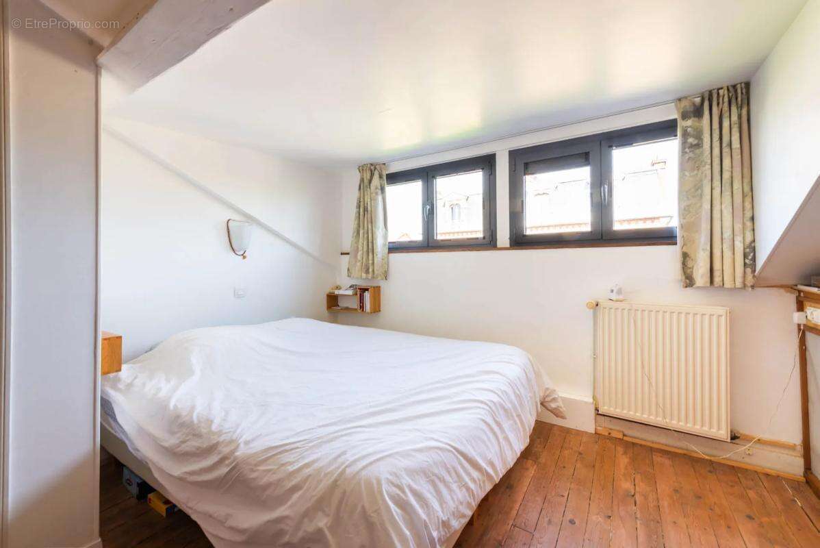 Maison de 234m² au sol à Nanterre Ville - photo 10