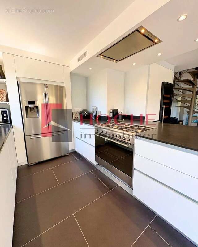 4 P + C  Duplex Penthouse - Garage - 106 m² - photo 7