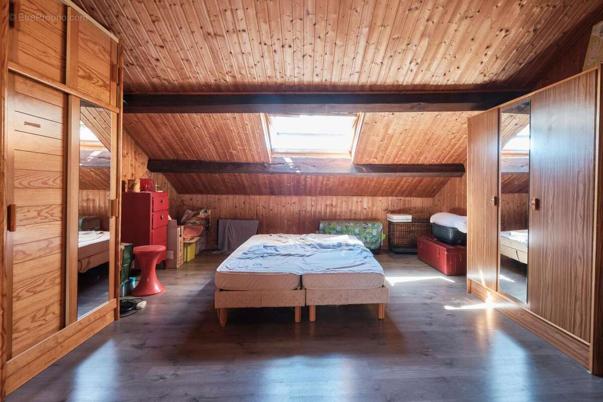 Maison 95 m² à Lons-Le-Saunier  - photo 9