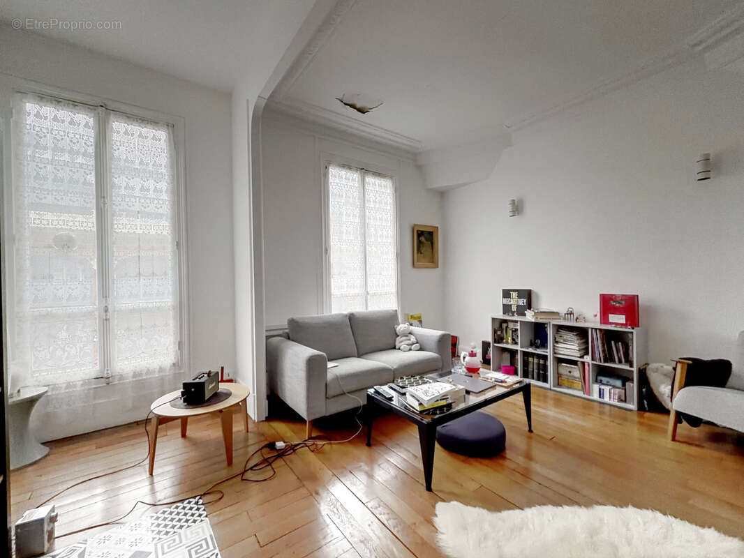 Appartement à CHARENTON-LE-PONT