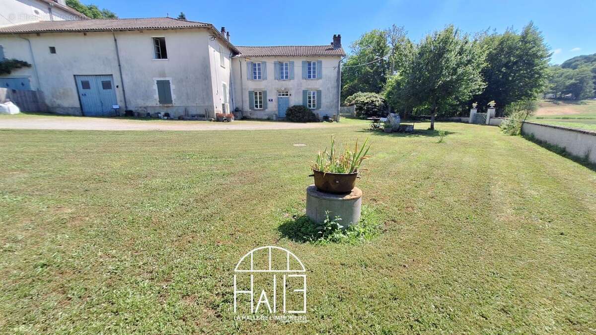 Maison à ROCHECHOUART