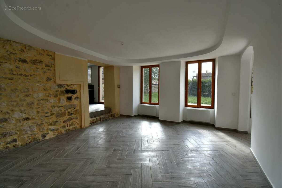 Maison 133 m² à Machault  - photo 4