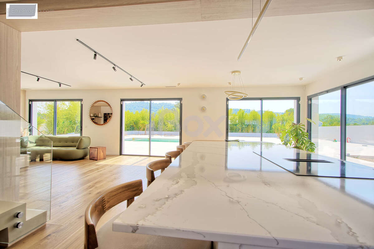 Villa contemporaine d'exception (2025)   La Crau - photo 9