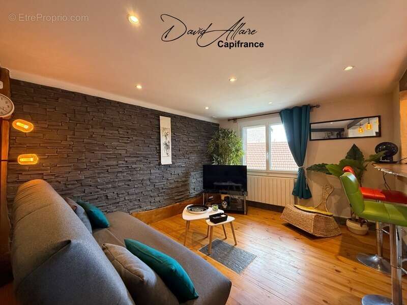 Appartement à LARAGNE-MONTEGLIN