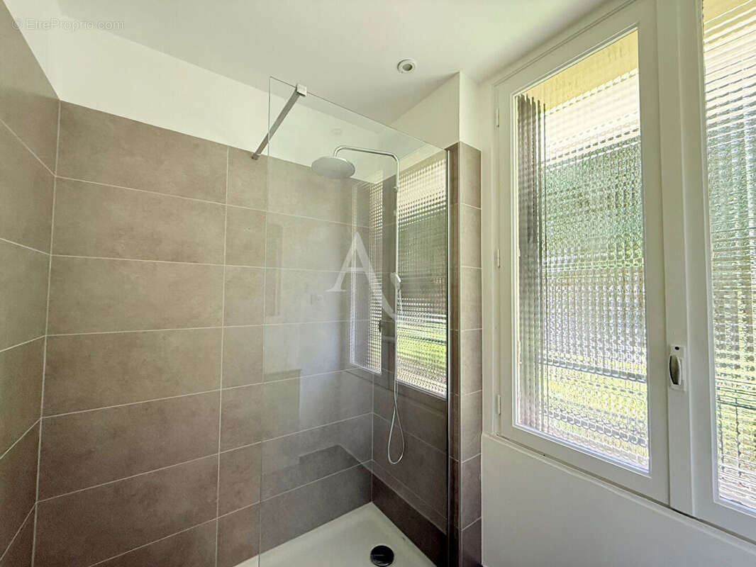 Appartement à LE PERREUX-SUR-MARNE