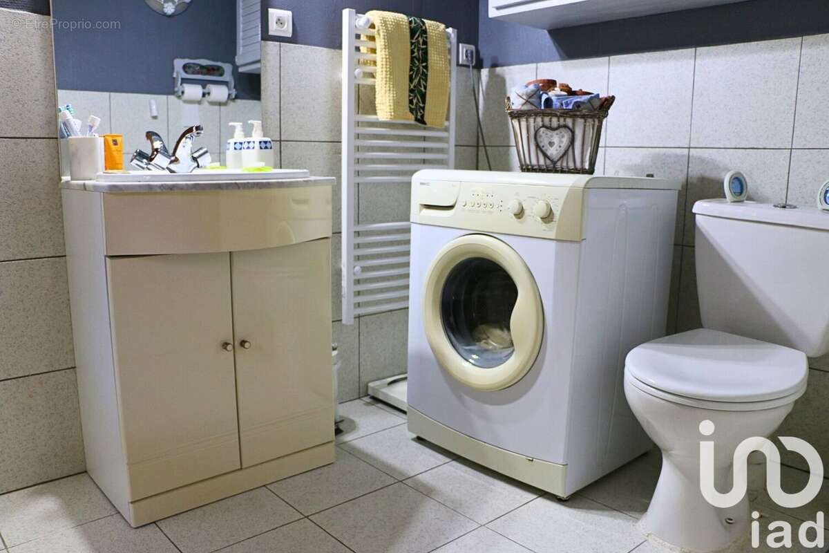 Photo 9 - Maison à SAINT-SAUVEUR-LA-SAGNE