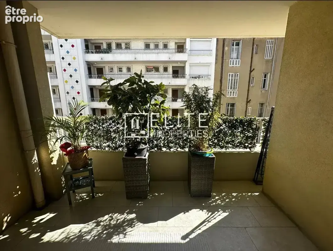 Appartement 4 pièces 104 m² + 2 terrasses & garage – cannes - photo 2