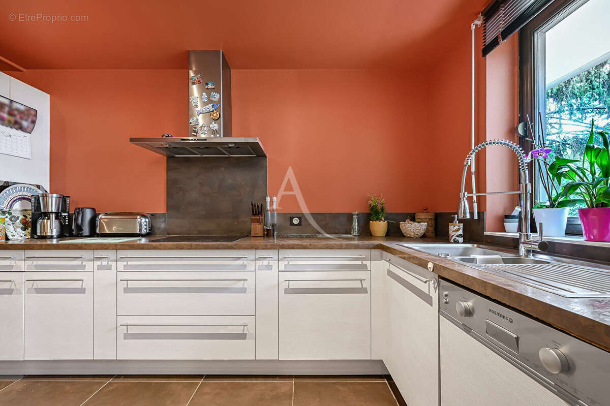 Appartement à FONTENAY-SOUS-BOIS