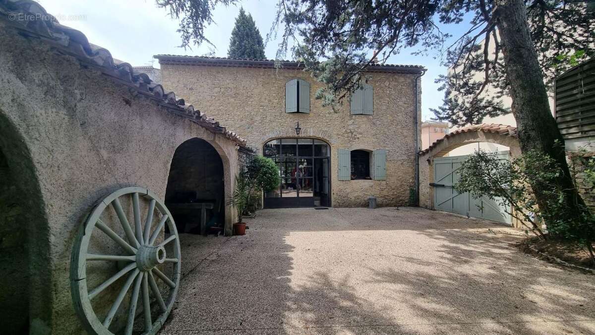 Maison à VAISON-LA-ROMAINE