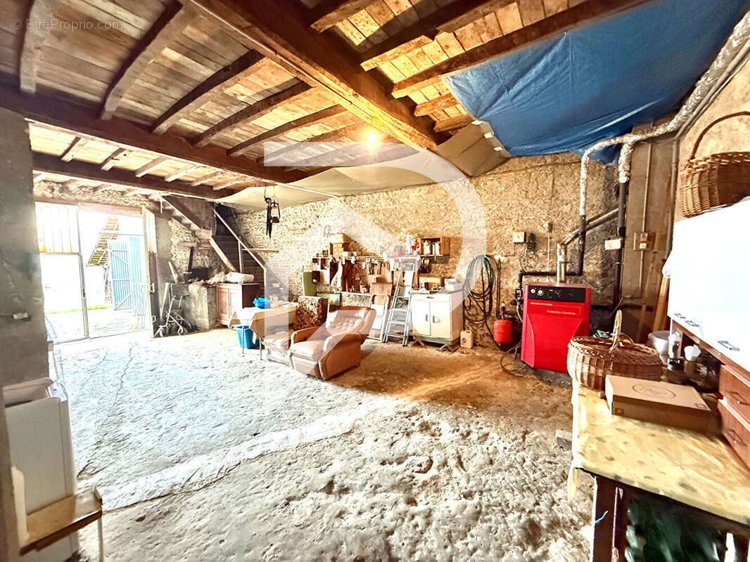 Maison à VIELLESEGURE