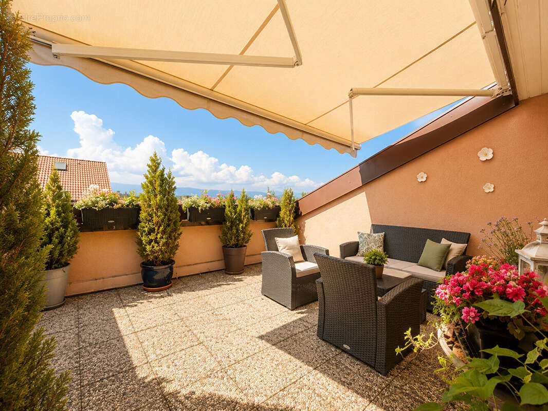 Appartement à DOUVAINE