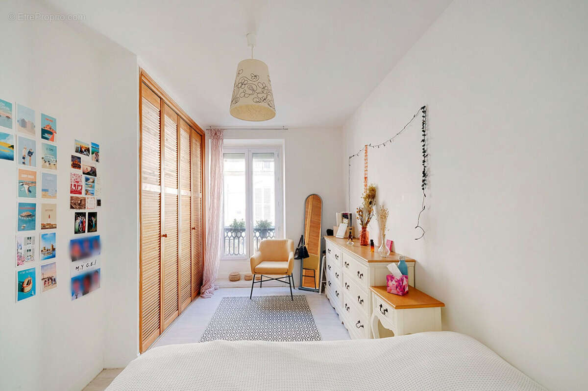 Appartement à PARIS-18E