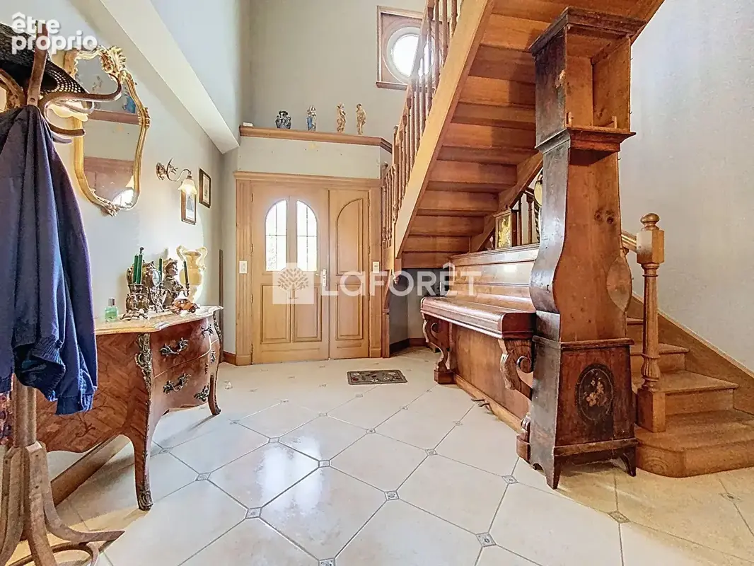 Maison Cholet 8 pièce(s) 177 m2 - photo 2