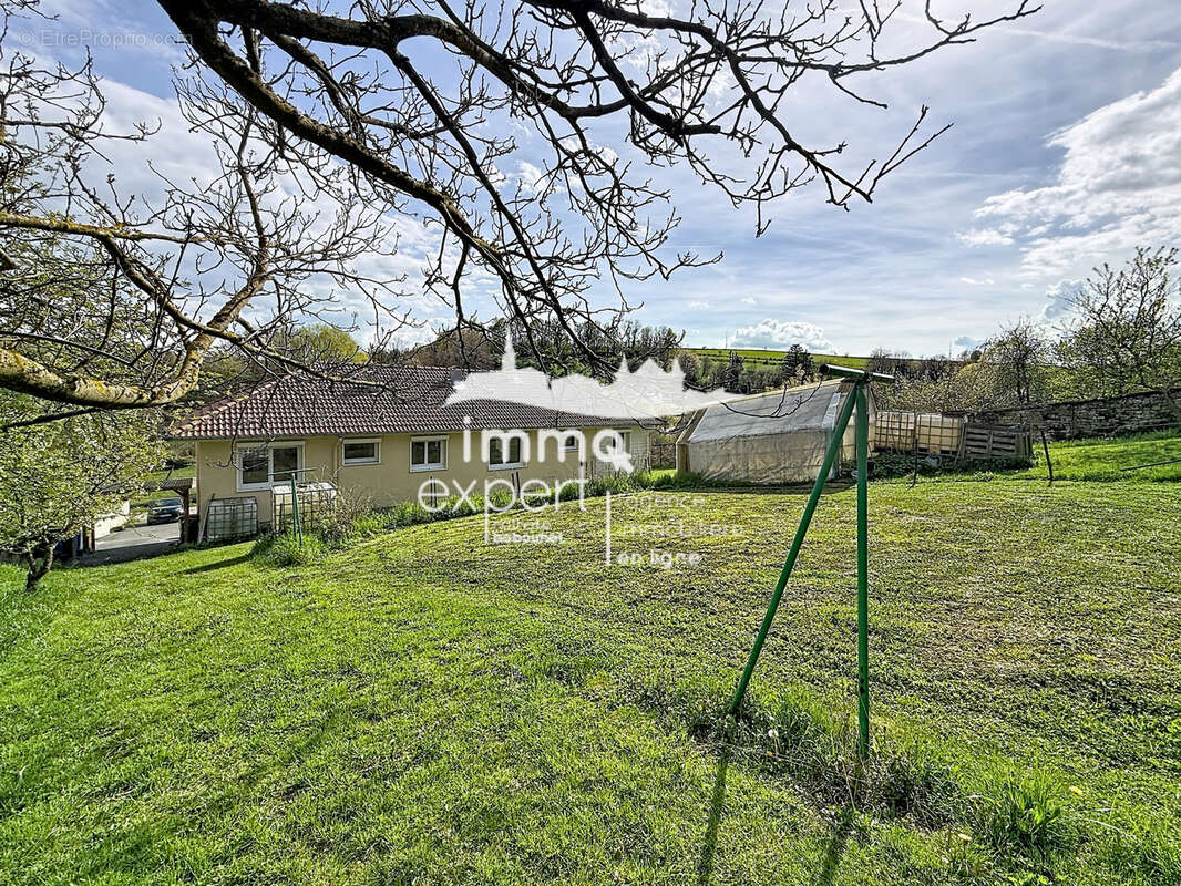 Maison à VALFROICOURT
