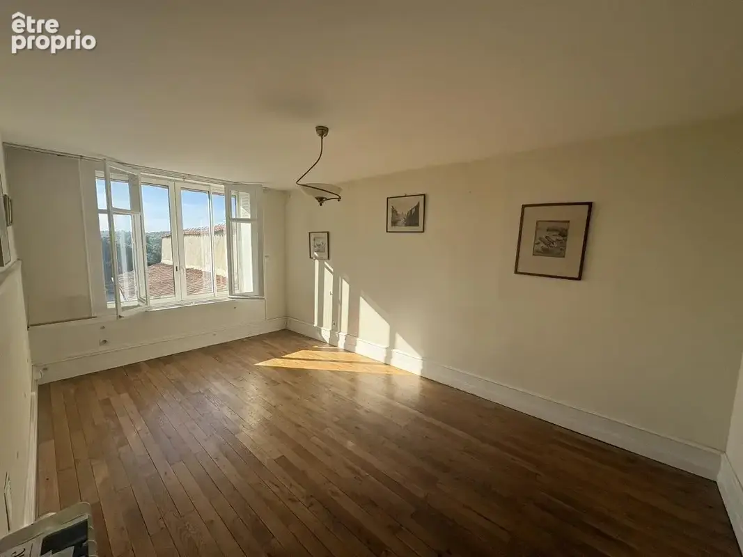 Maison 7 pièces 365 m² à vendre à Saint-Maixent-L'ecole (79400) - photo 5