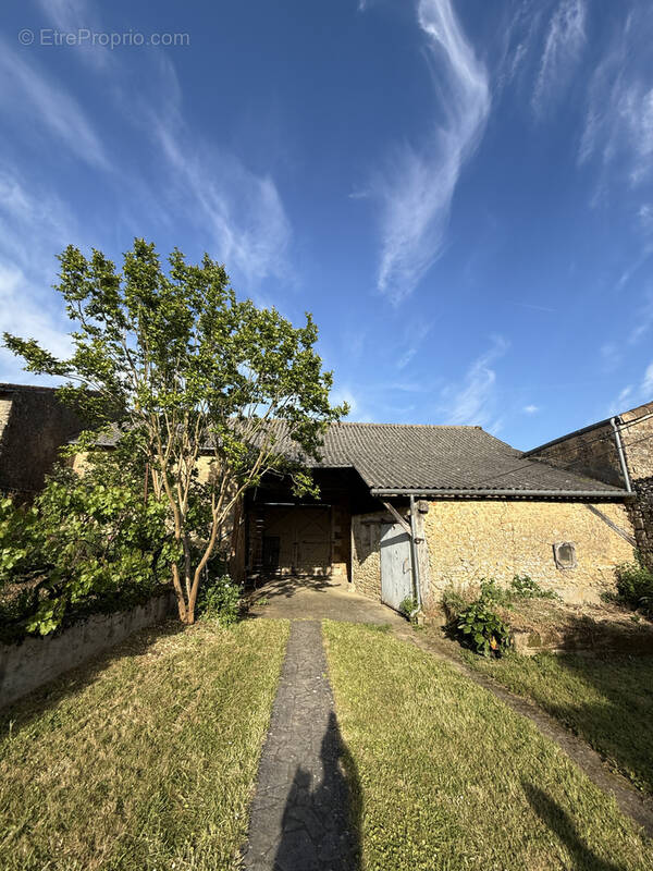 Maison à LA VILLEDIEU-DU-CLAIN