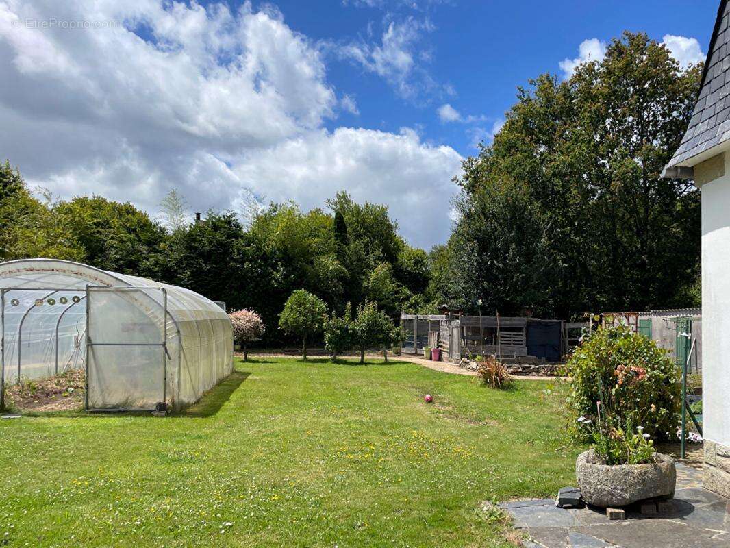 Maison à ERGUE-GABERIC