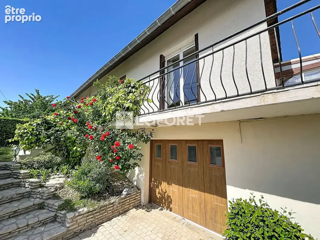 Photo Maison à Bouafle au prix de 428 000€