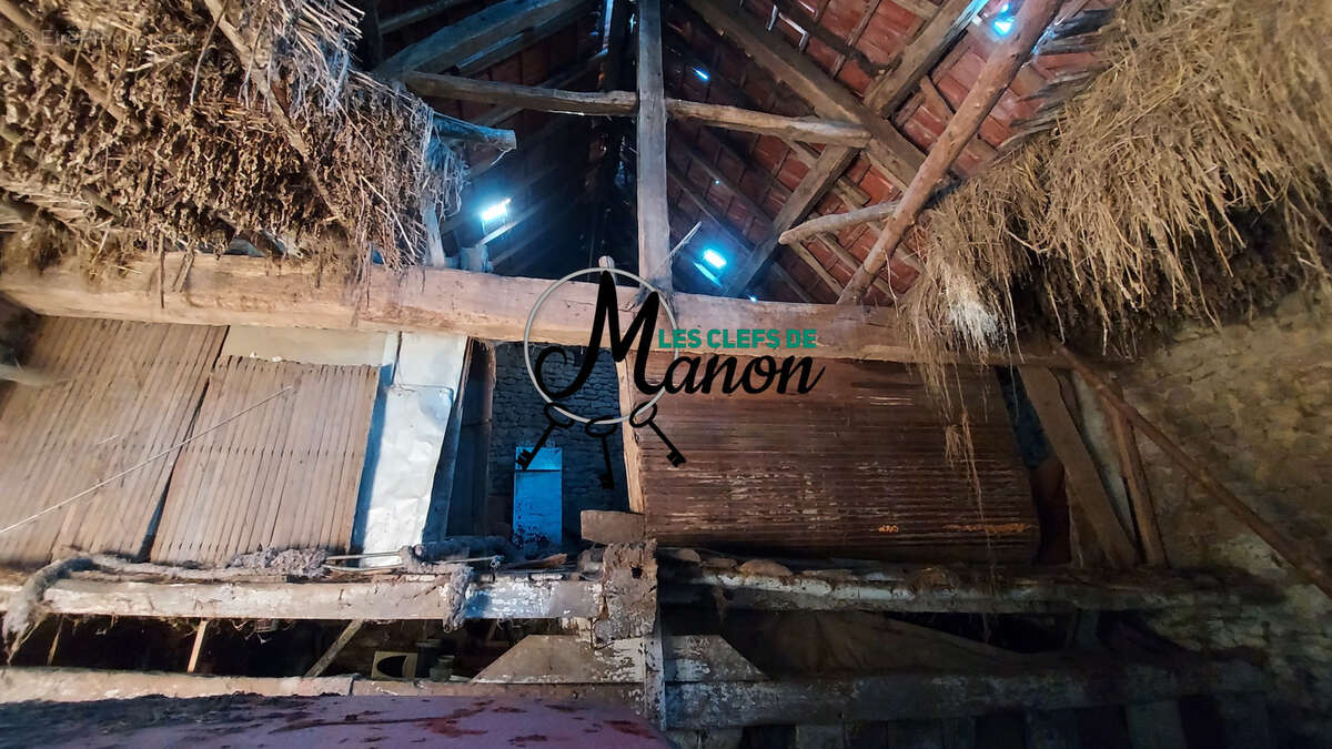 Maison à BERSAC-SUR-RIVALIER