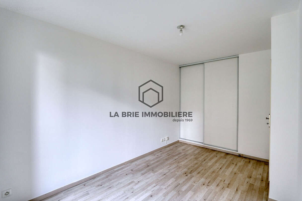 Appartement à VIRY-CHATILLON
