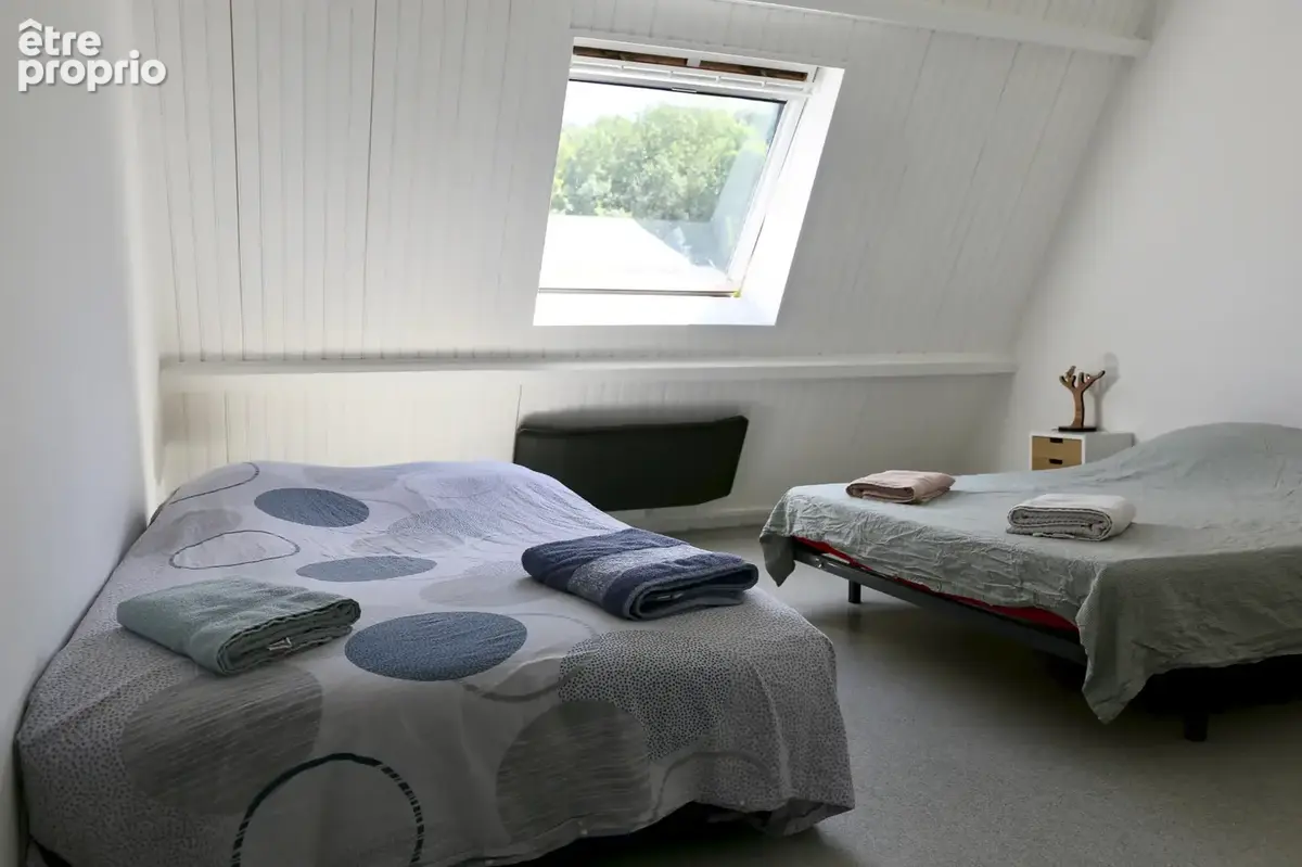 Maison à vendre à VILLERS ALLERAND (51), une maison principale sur deux niveaux, un logement indépendant, une piscine extérieure - photo 8