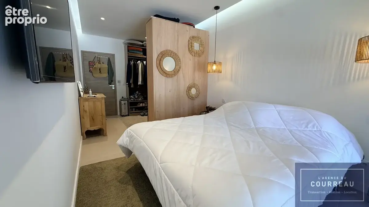 Maison contemporaine 120 m2 avec piscine et séjour cathédrale - photo 18