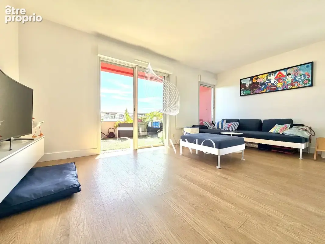 T3 dernier etage - lironde - photo 2