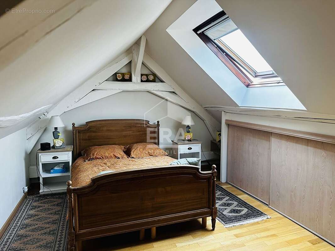 Maison à MONTHELON