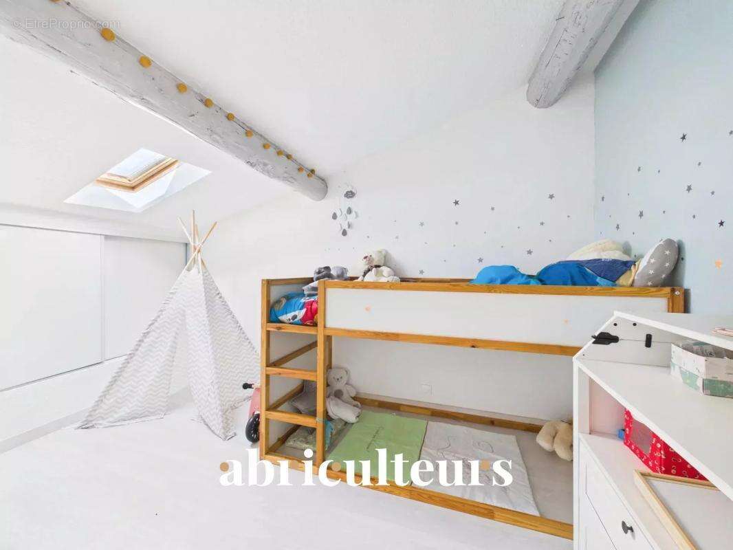 Appartement à PERTUIS