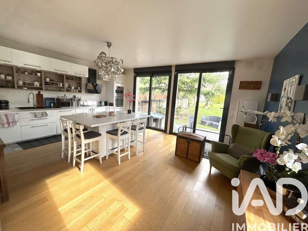 Photo 4 - Maison à SUCY-EN-BRIE