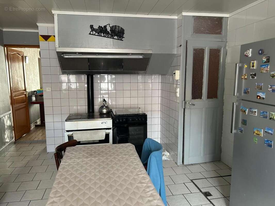 Photo 6 - Commerce à TREVERAY