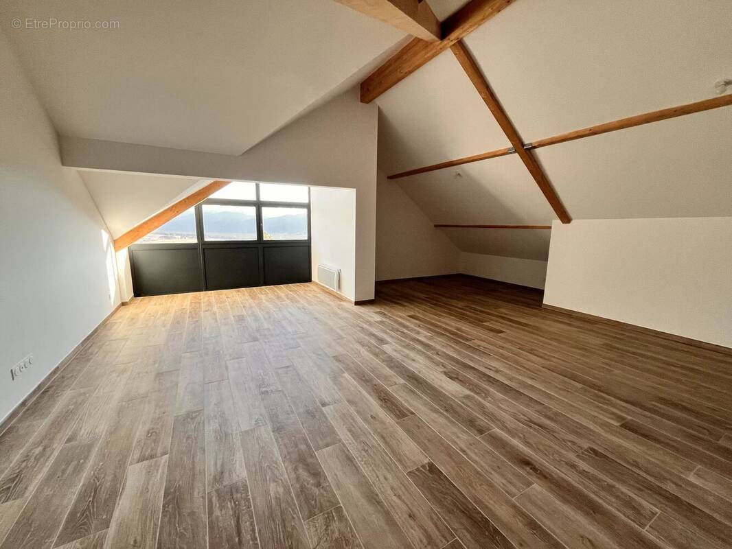 Appartement à LES ANGLES