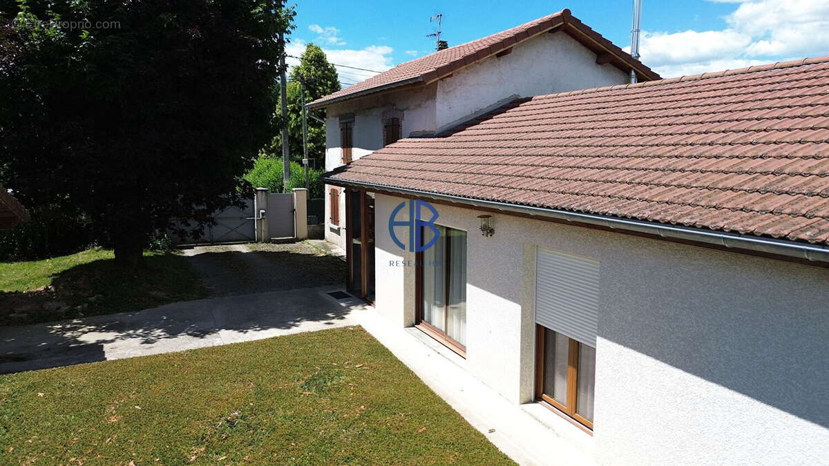 Maison Saint Simeon De Bressieux 6 pièce(s) 146 m2 - photo 2