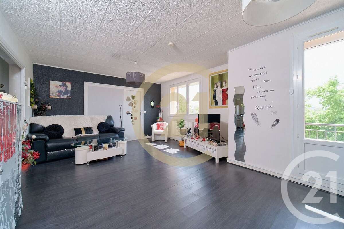 Appartement à LYON-8E