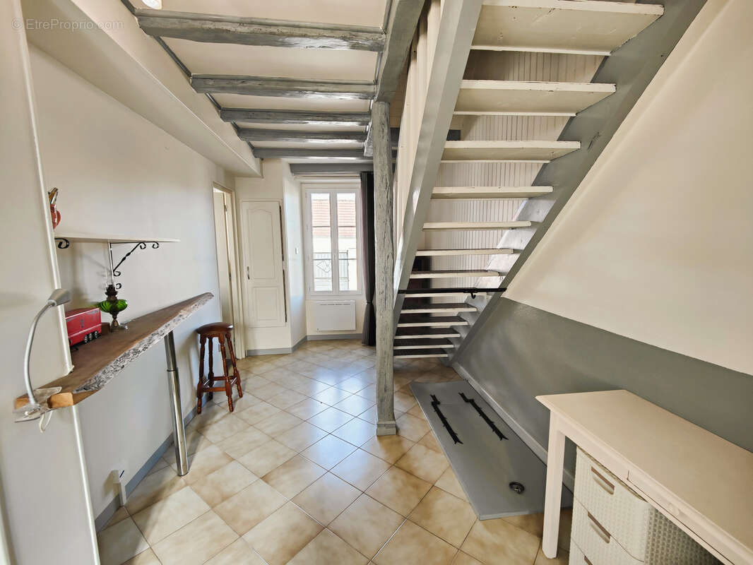 Maison à BUSSY-EN-OTHE