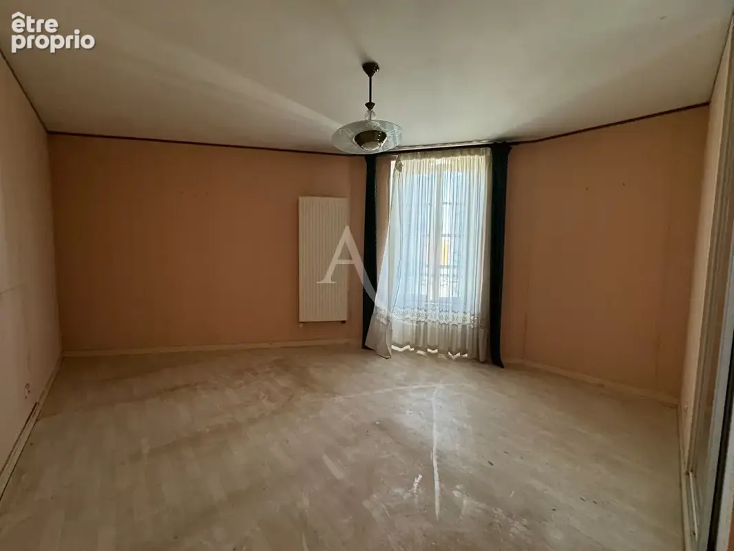 Maison 12 pièces - Nalliers - 5 chambres - photo 9